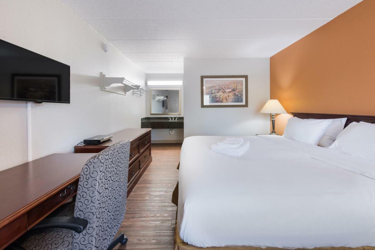 Americas Best Value Inn Columbus Extérieur photo